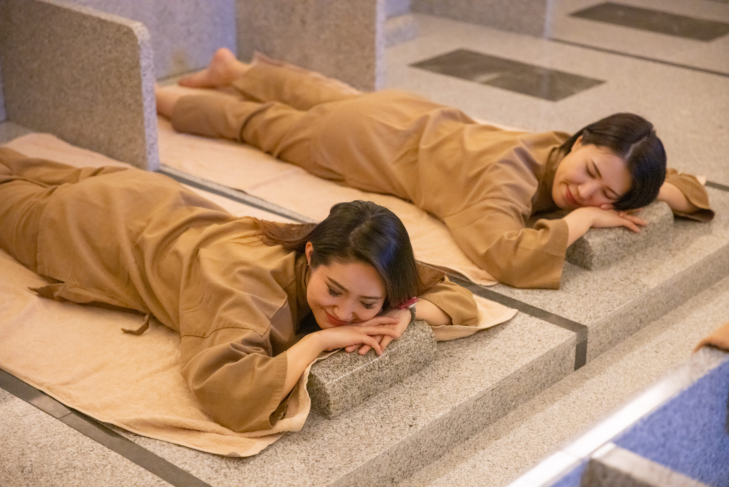 超遠赤サウナ・岩盤浴