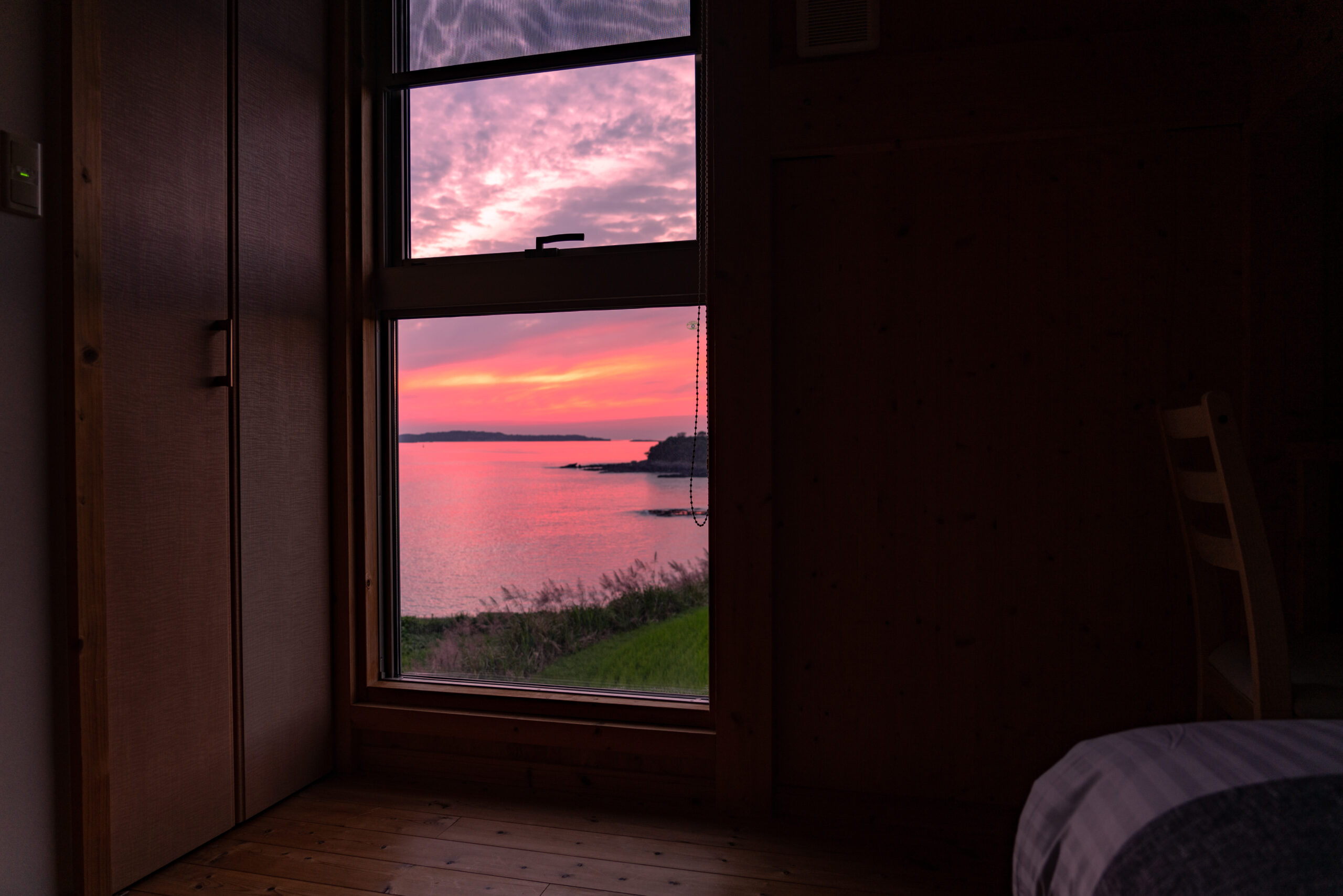 ベッドルーム夕景