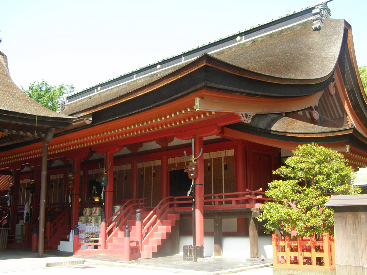 普段は見学できない筥崎宮本殿・拝殿