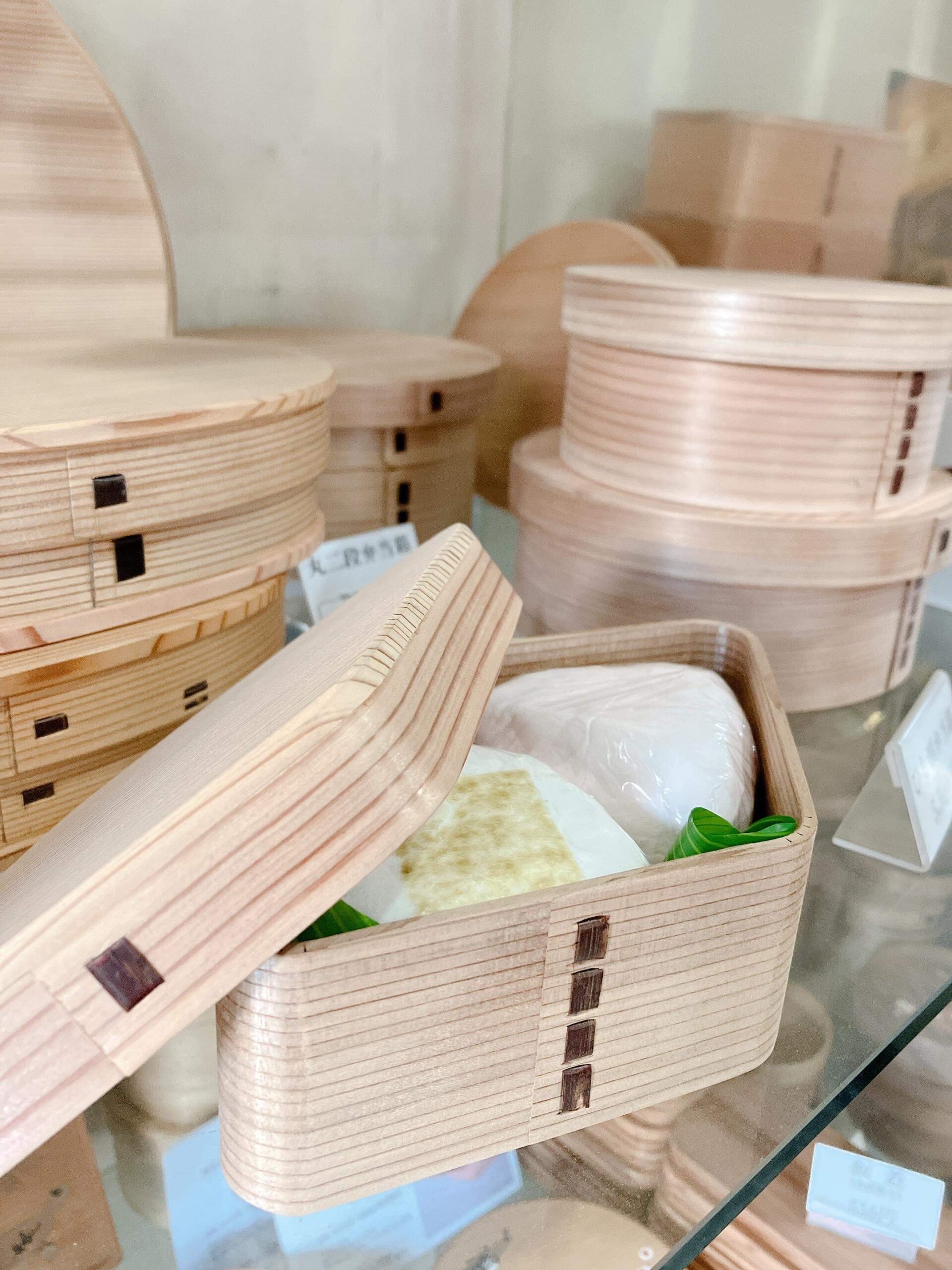 お弁当箱やおひつ