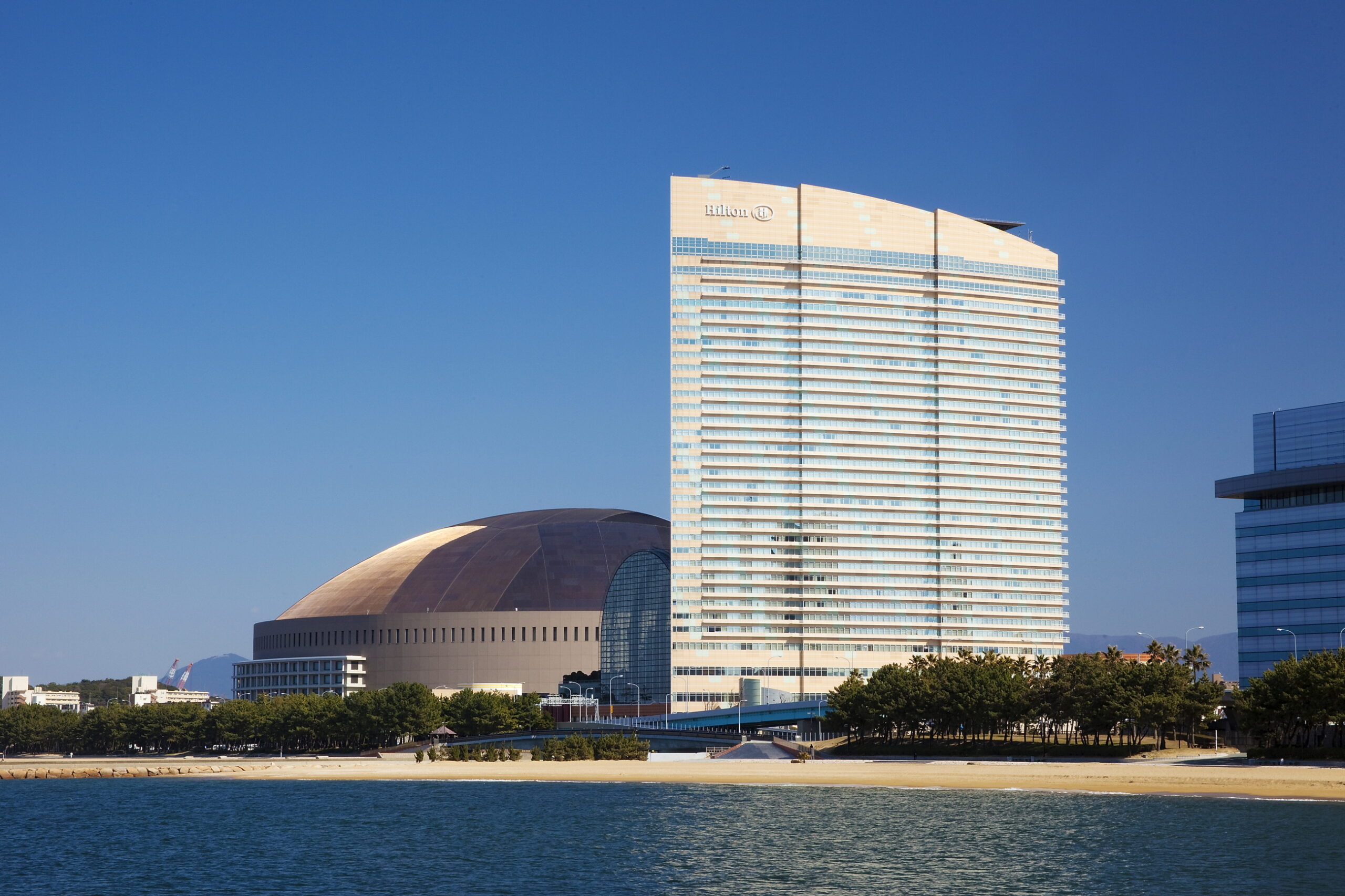 ヒルトン福岡シーホークと福岡ドーム
