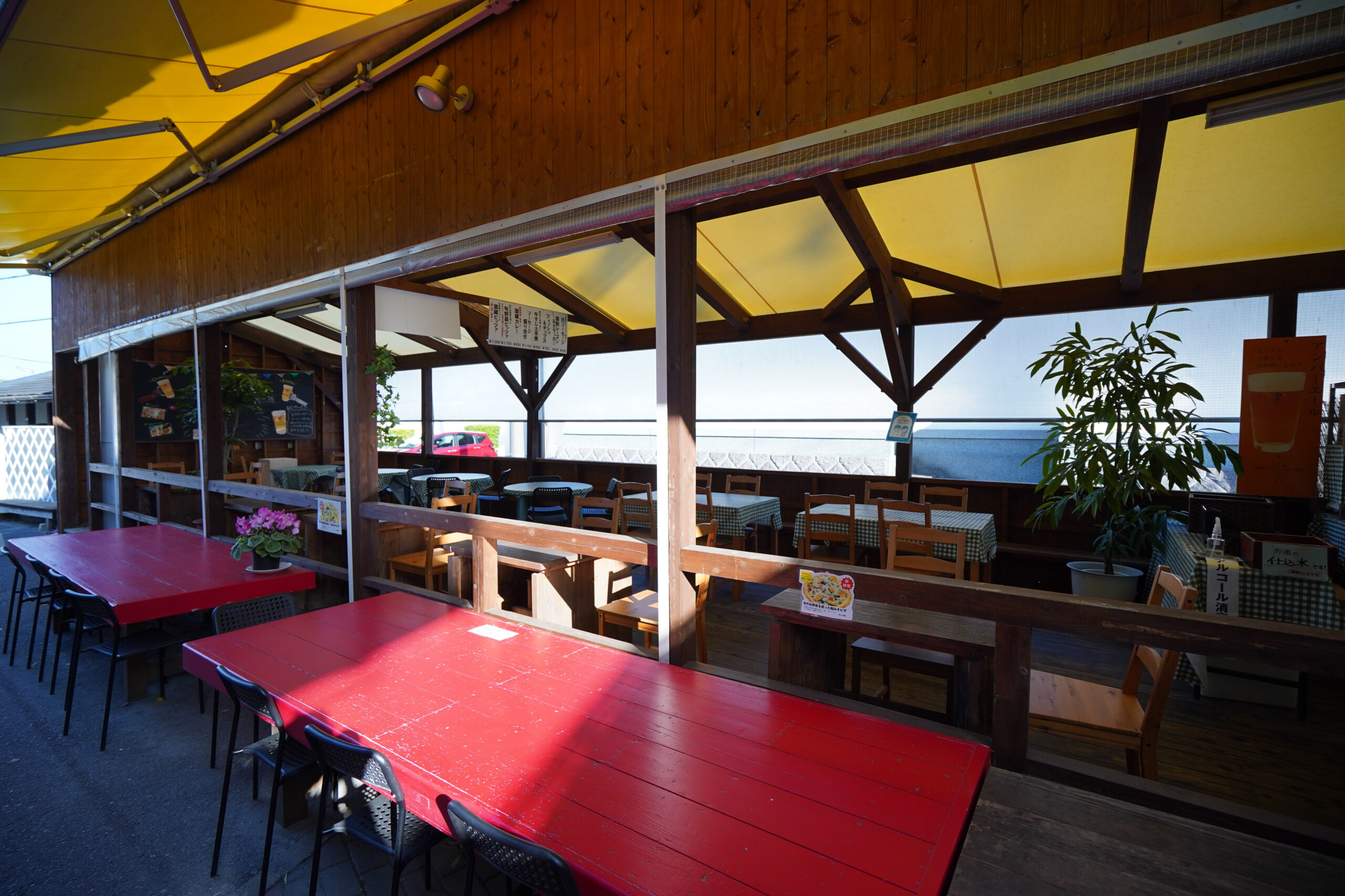 杉能舎カキ小屋