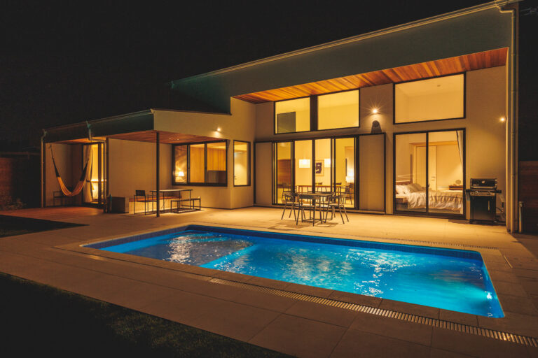 プライベートプール