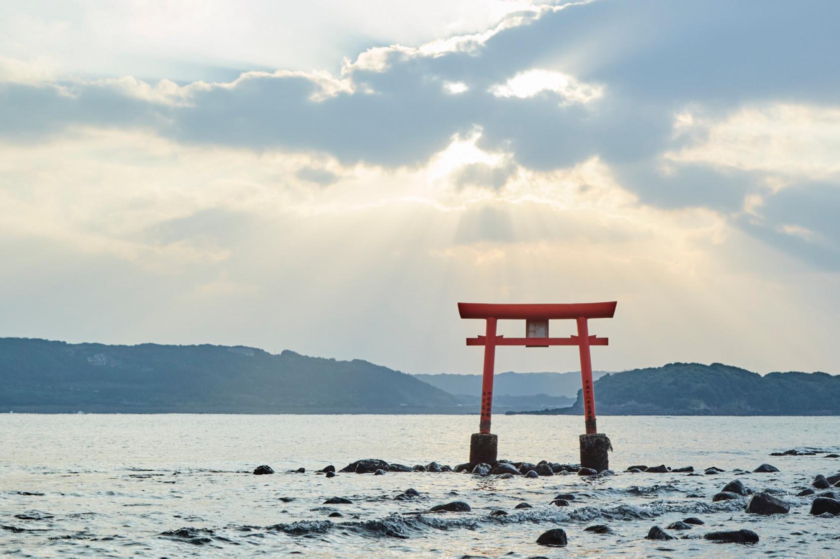 寄八幡神社 海中鳥居