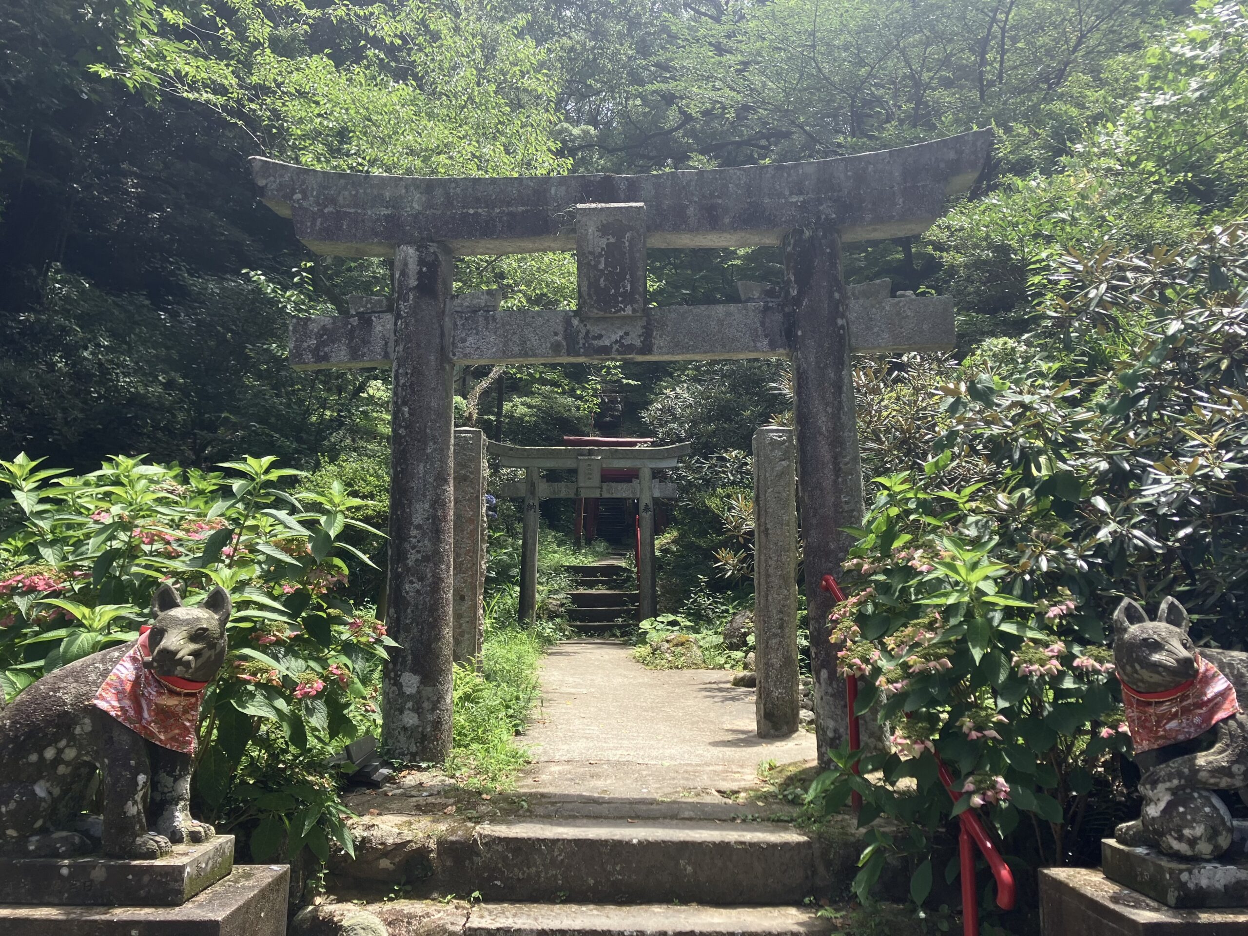 石穴稲荷神社