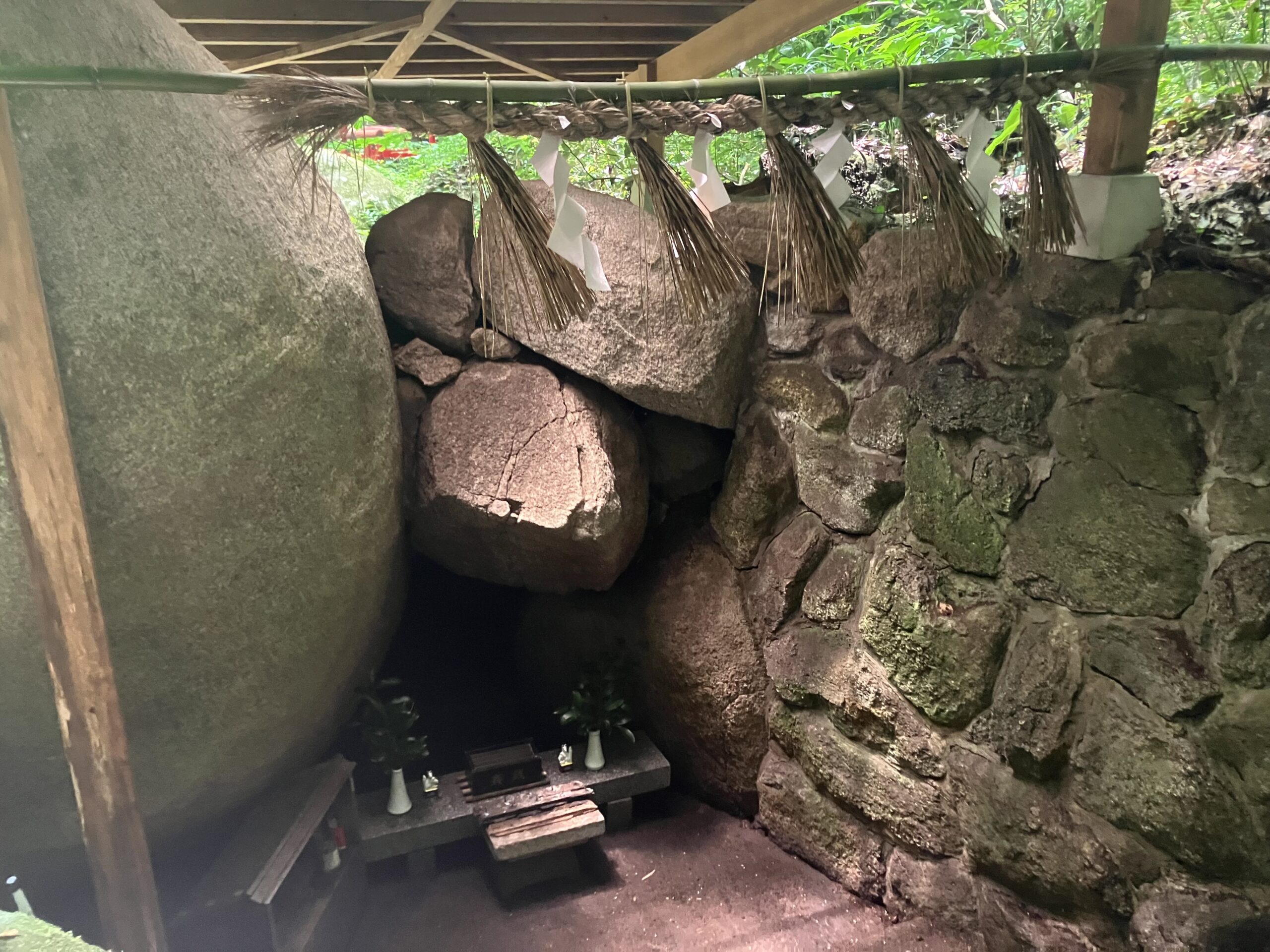 石穴稲荷神社