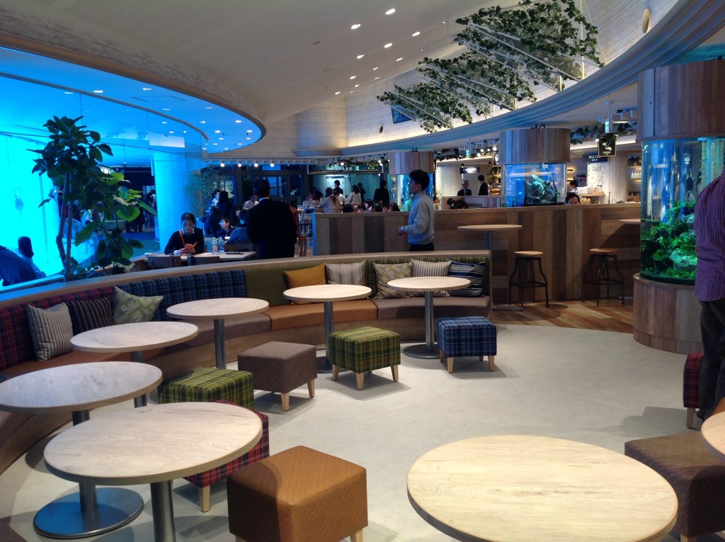 レストラン「レイリー」