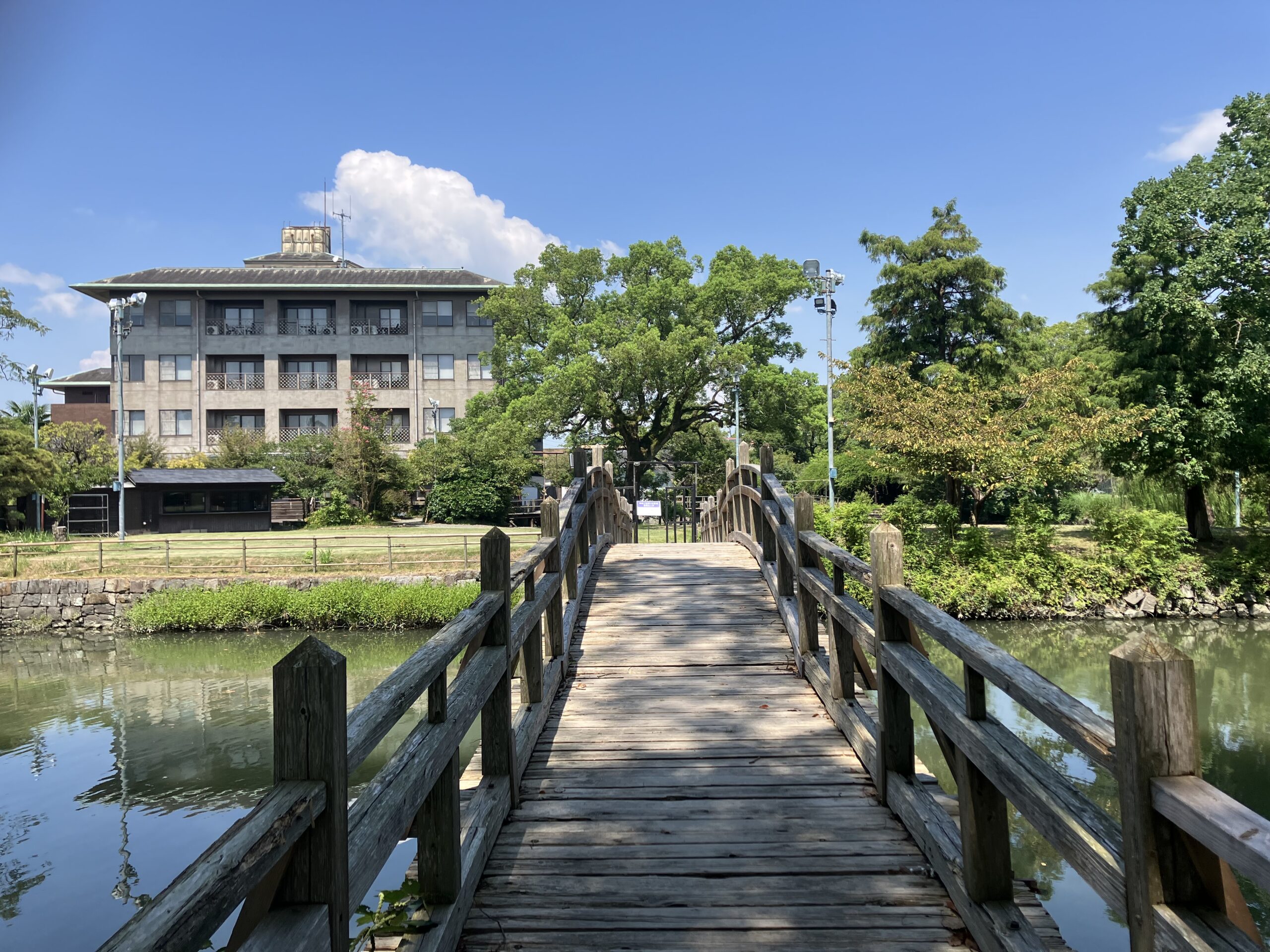東庭園