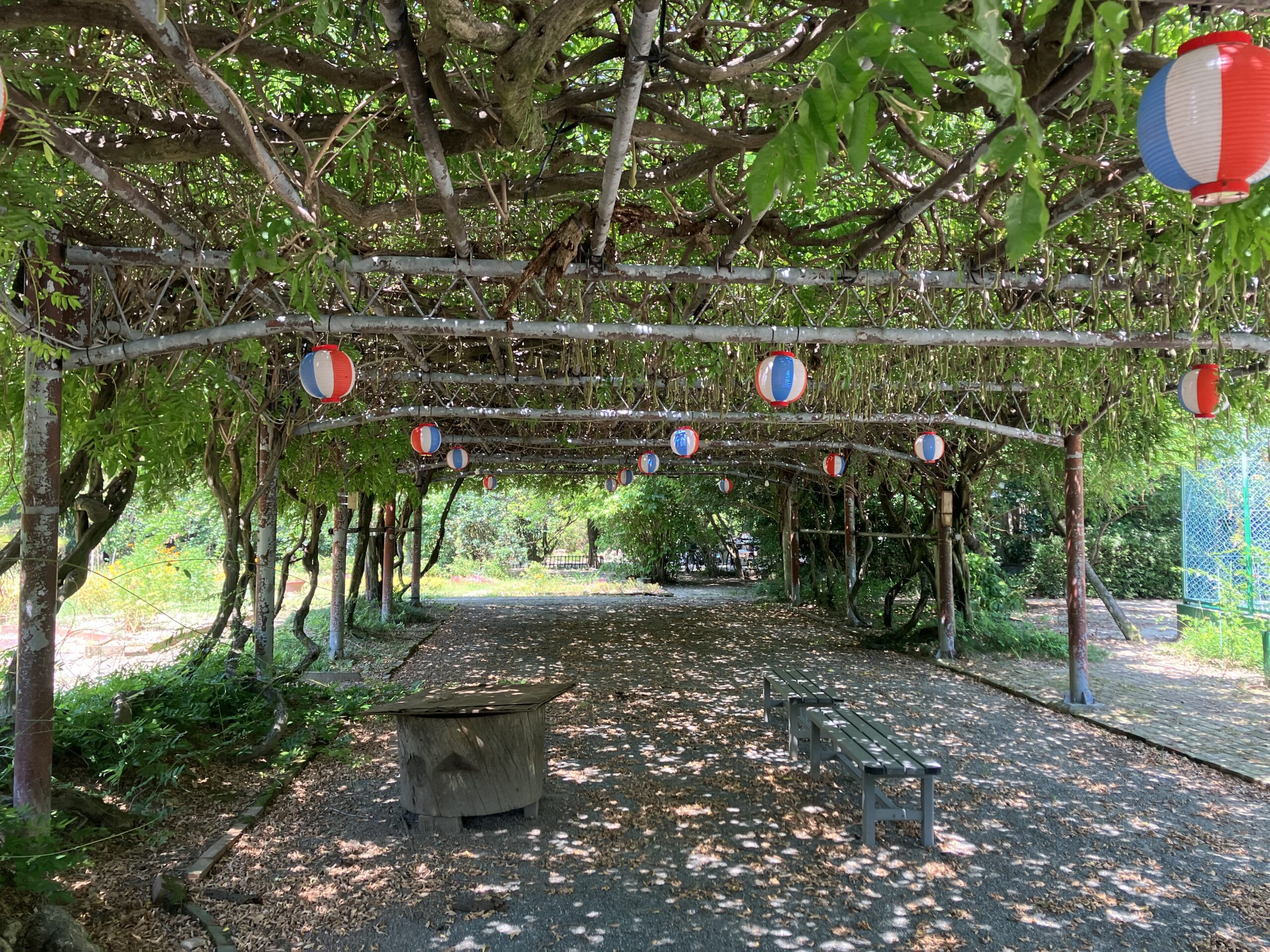 東庭園