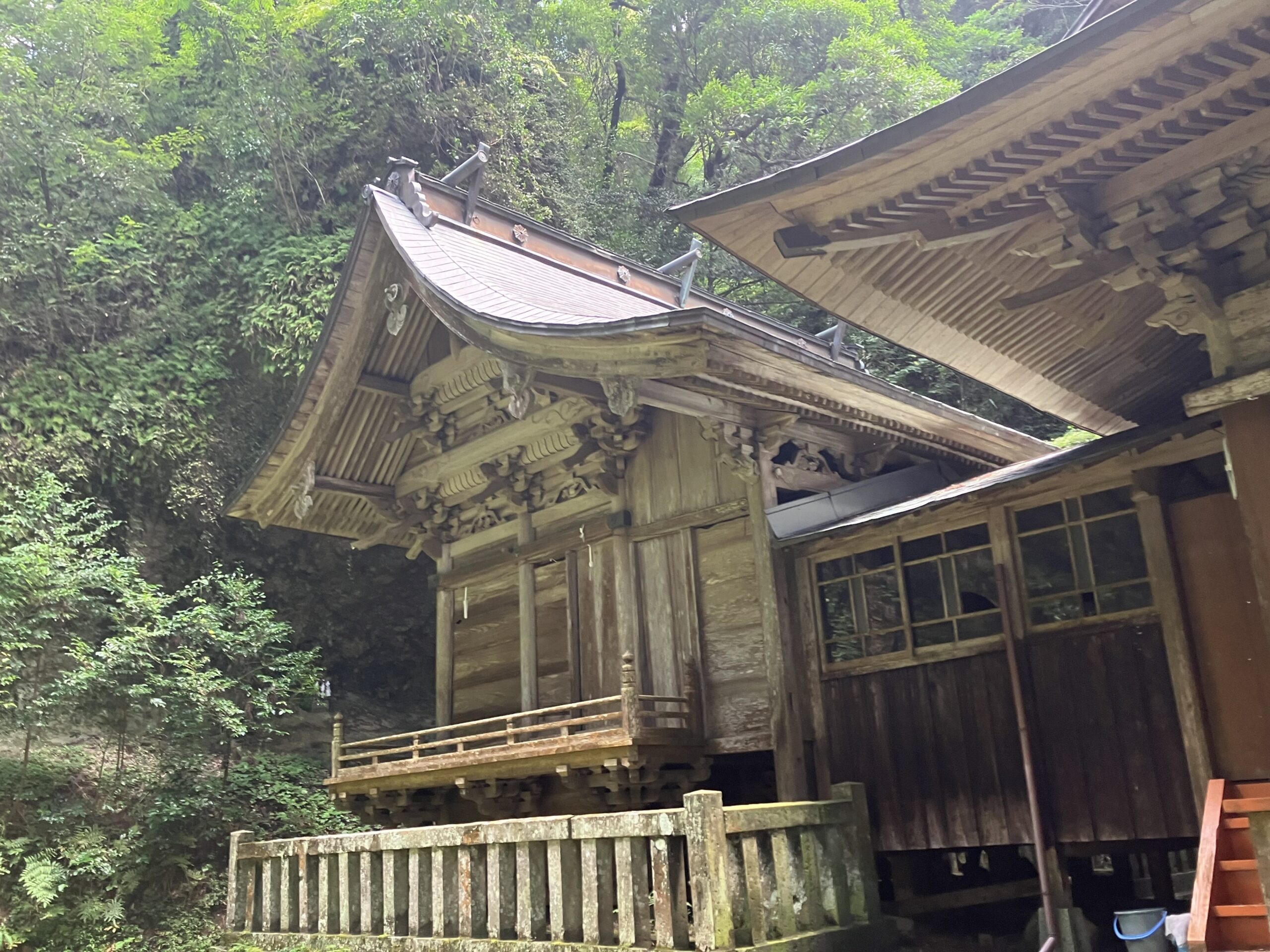室山熊野神社本殿