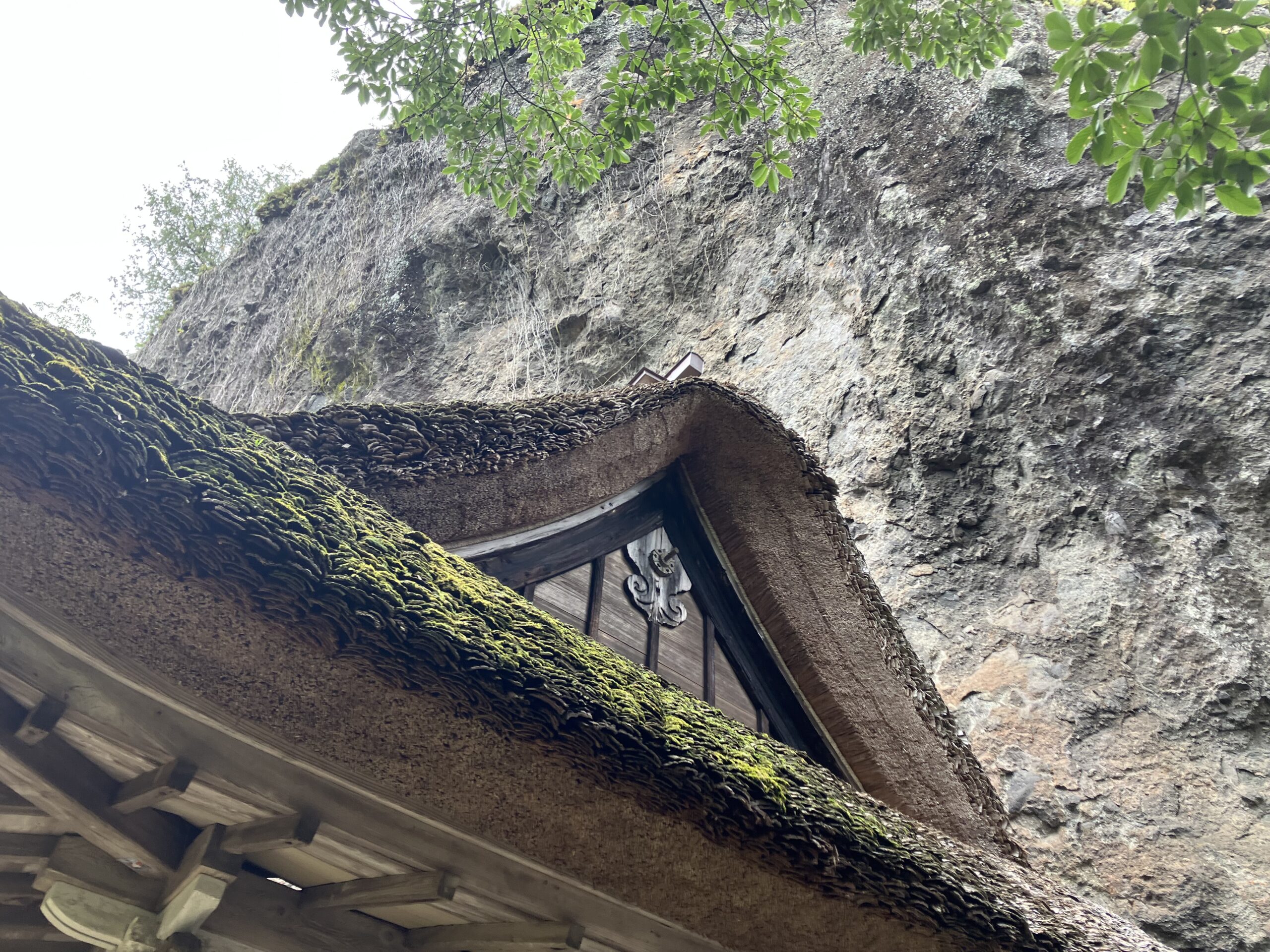 岩屋神社本殿