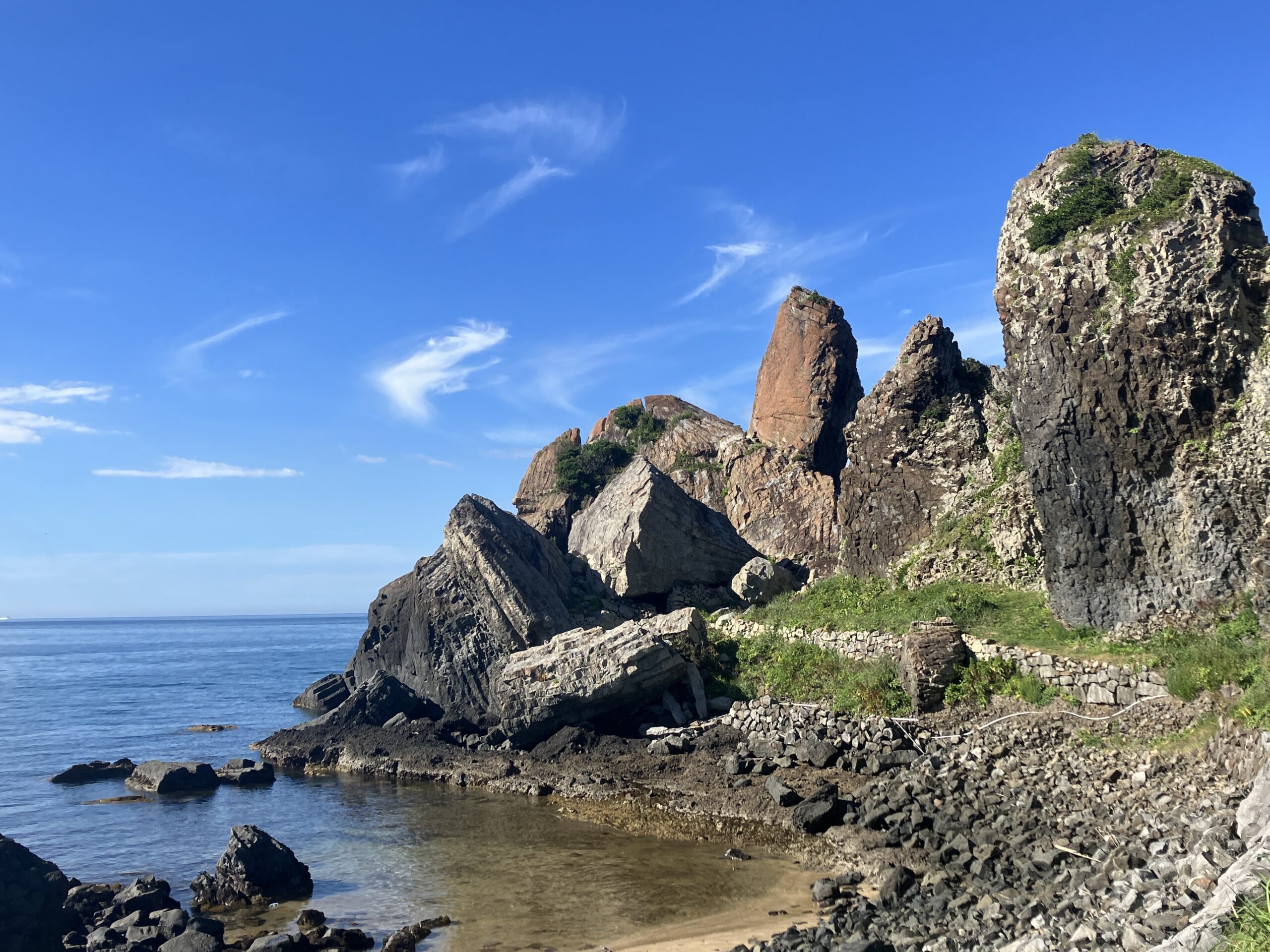 立神岩