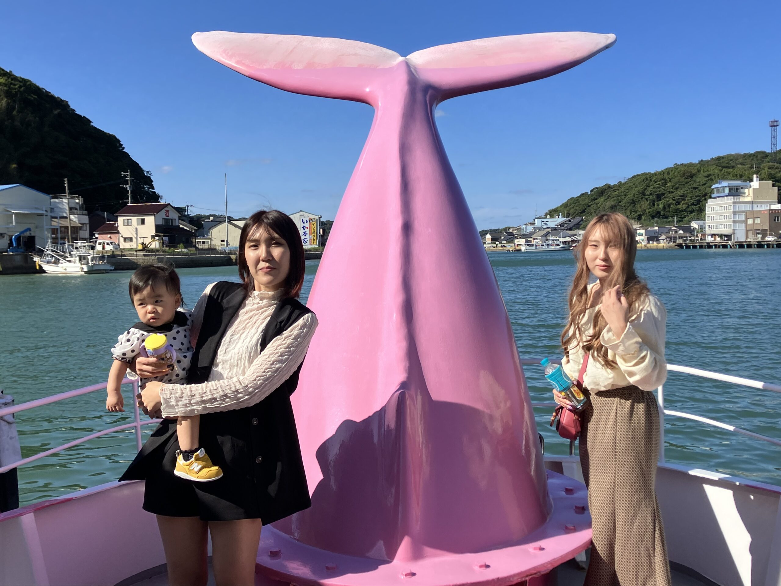 日帰りガイド付ツアー 呼子の絶景＆海中展望船ジーラ乗船