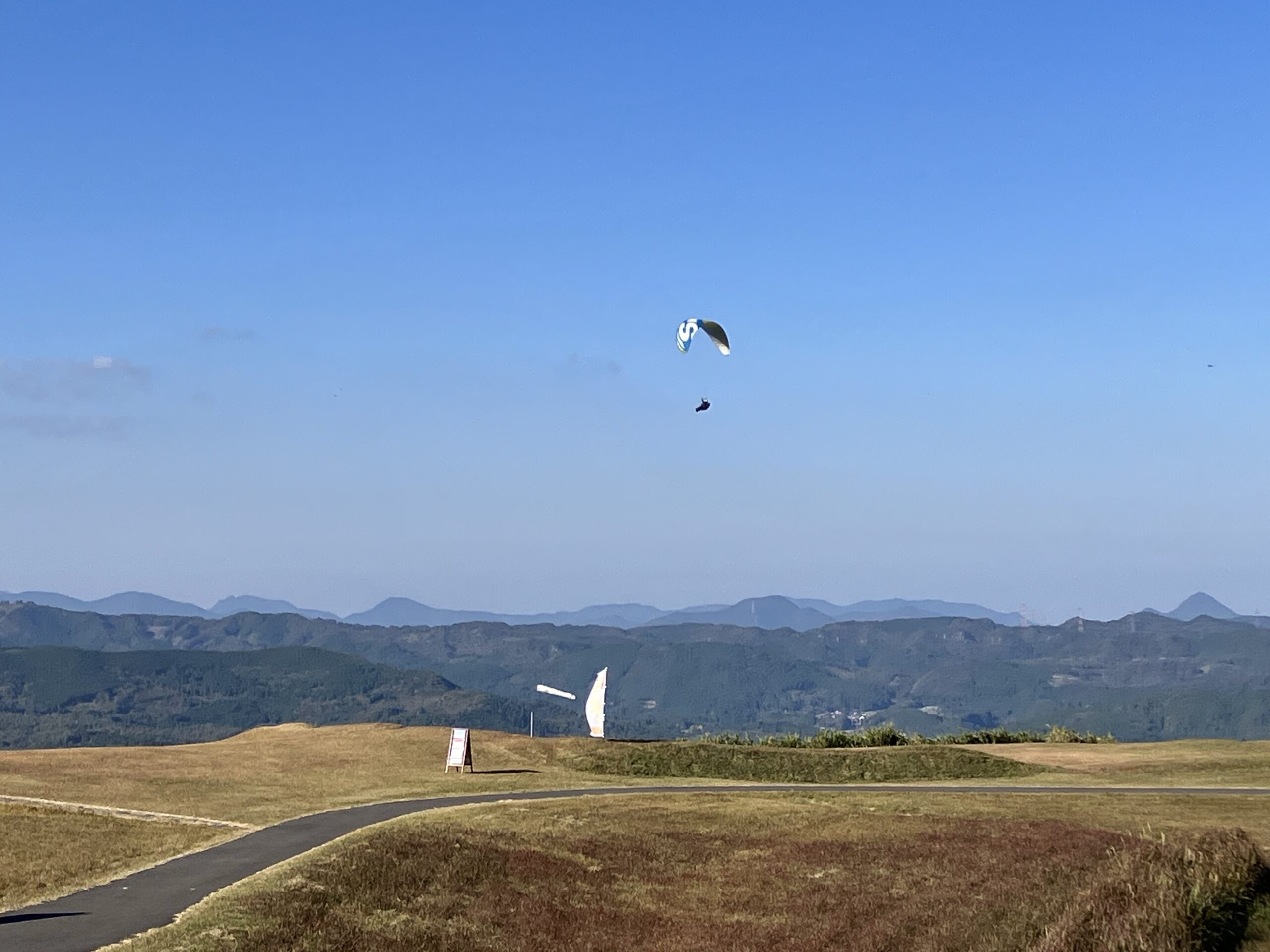 パラグライダー