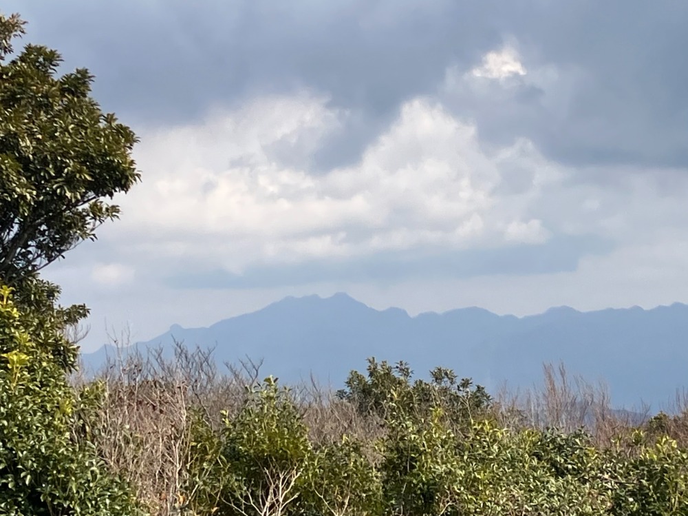 馬見山から見る英彦山