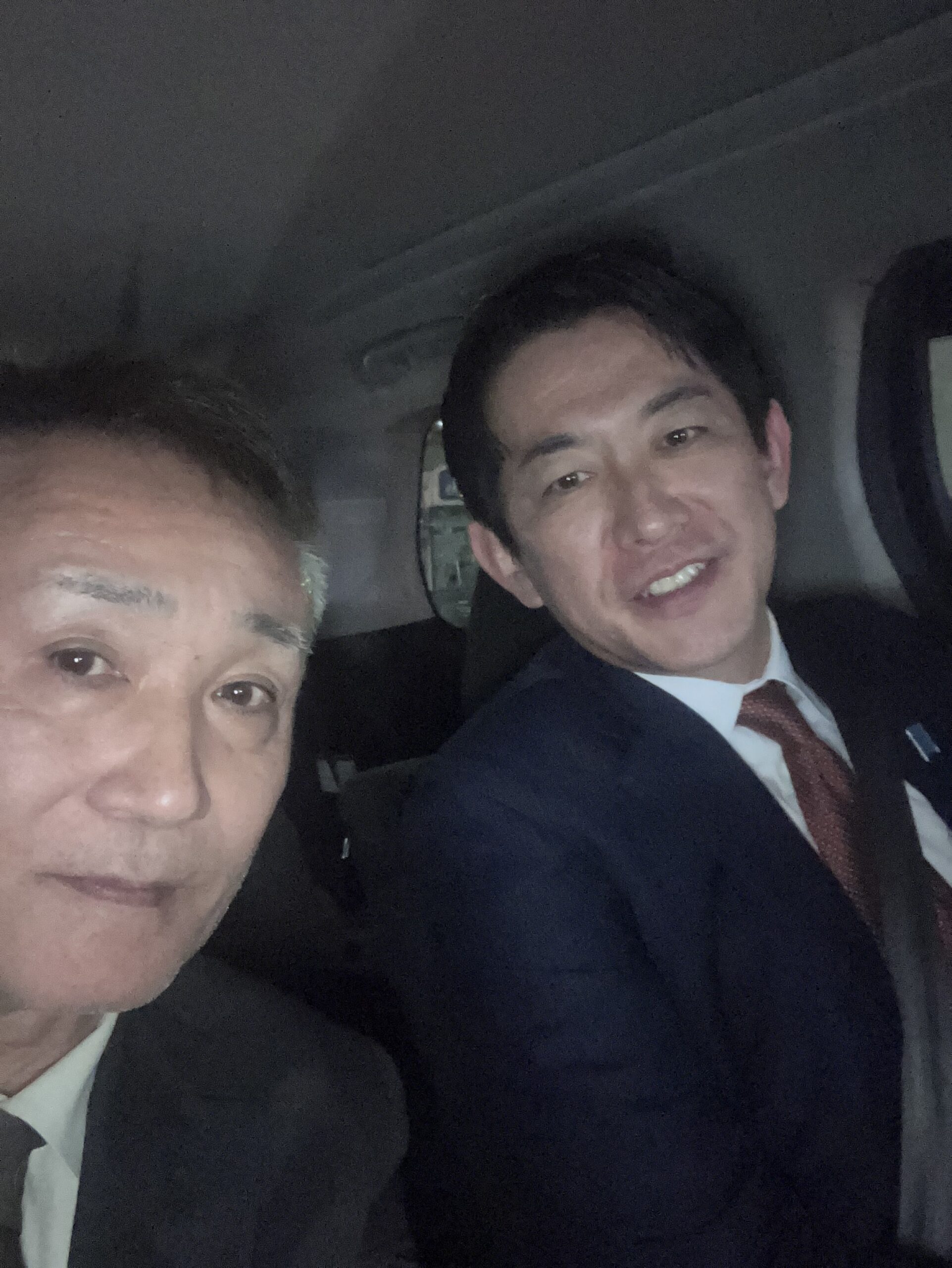 小林政調会長送迎