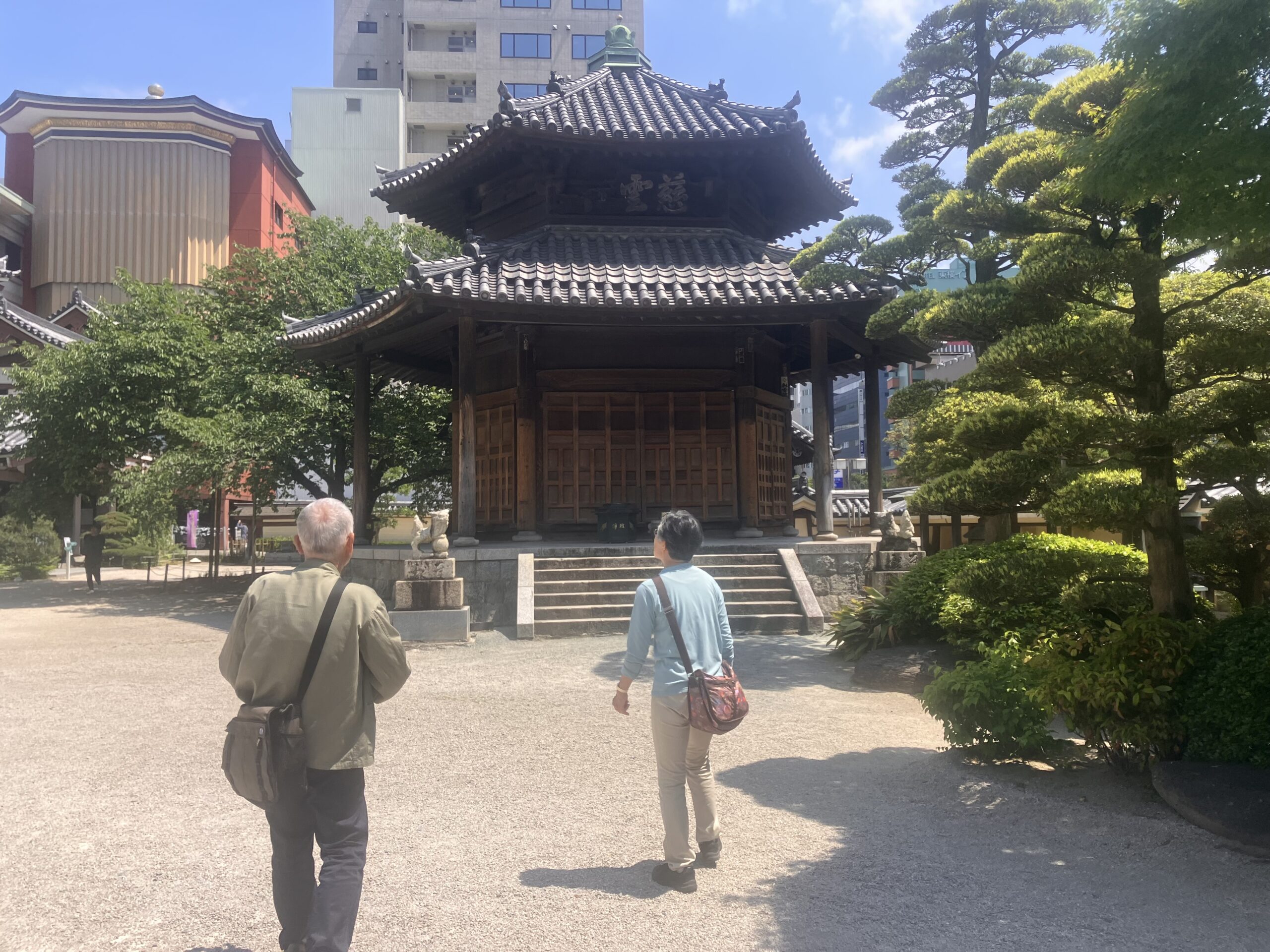 東長寺六角堂