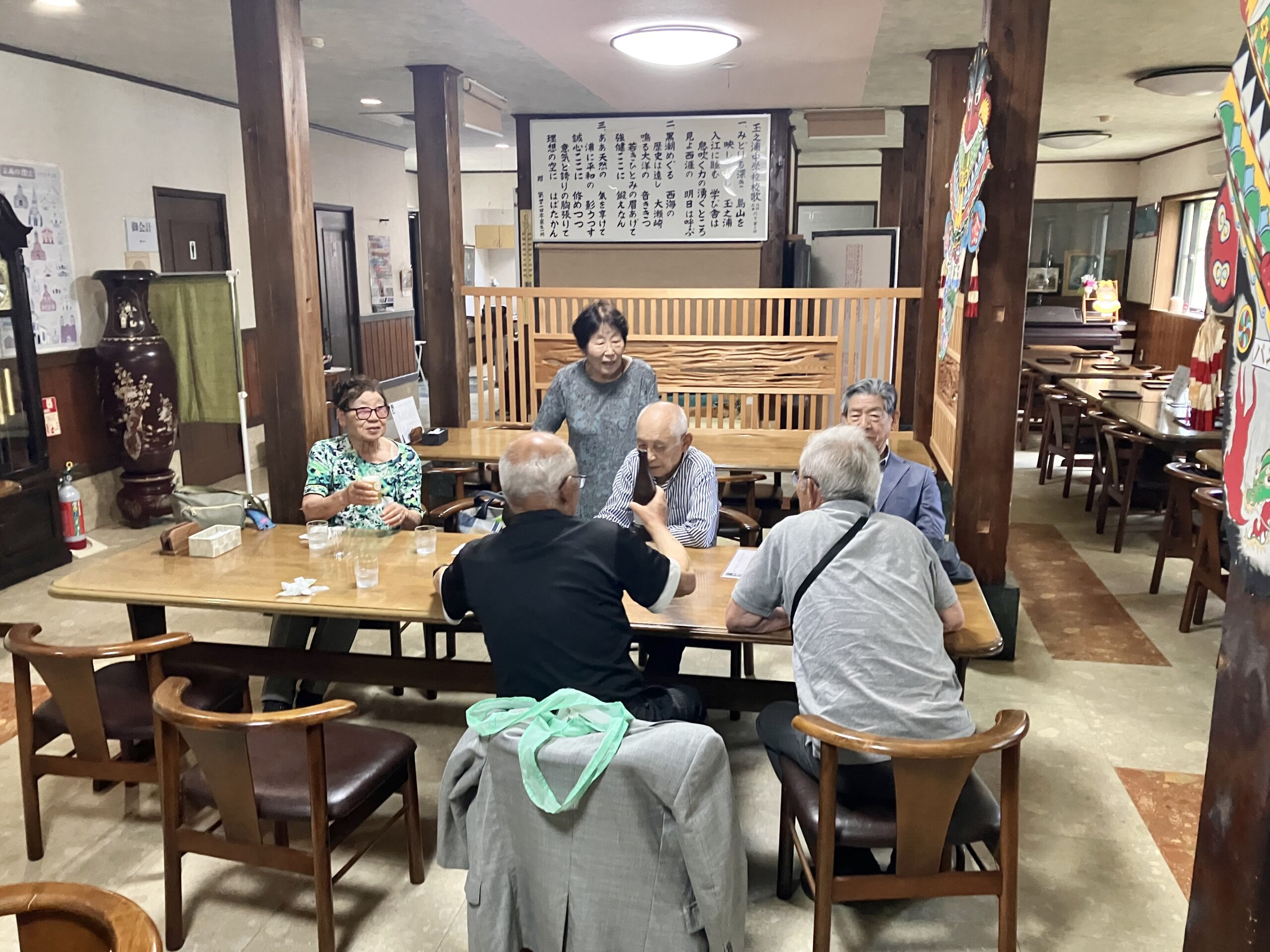 ニューパンドラにてランチ